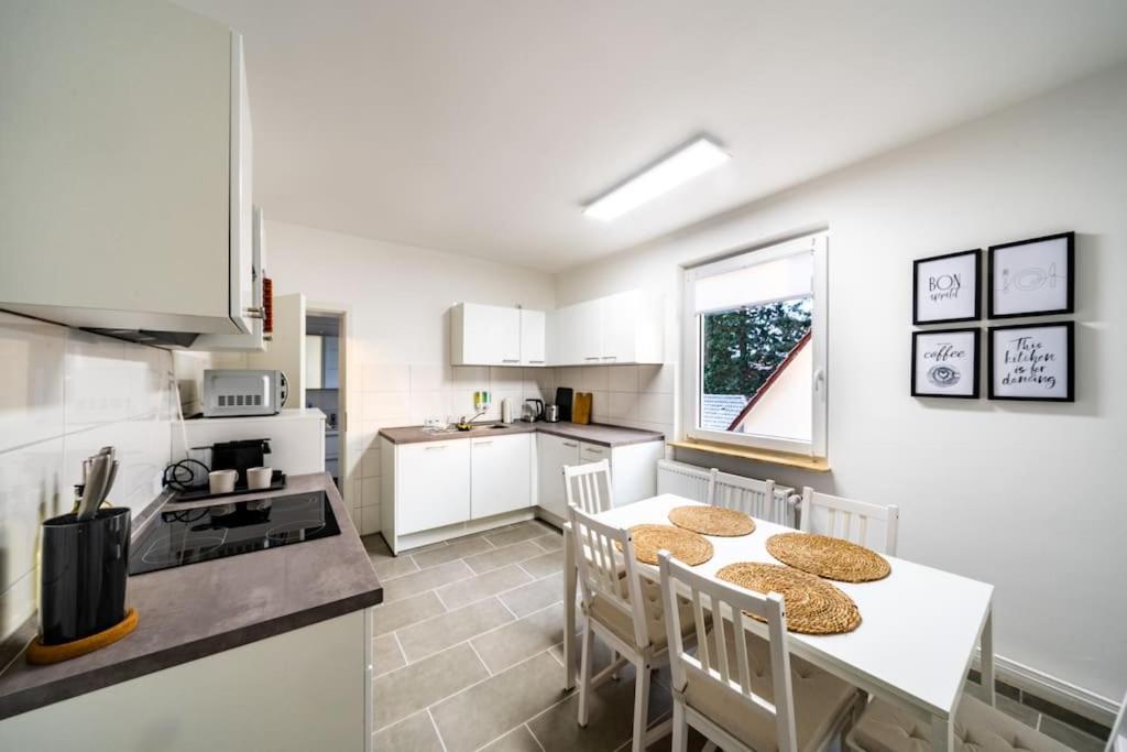 Modernisiertes Altbau 3-zi Apartment